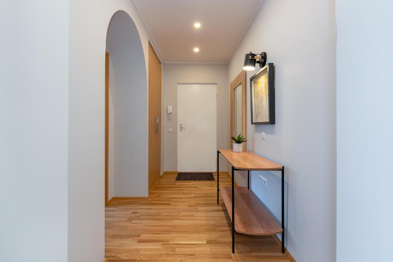 Old Town Luxury Penthouse Apartment With Emajogi View Tartu Exteriör bild