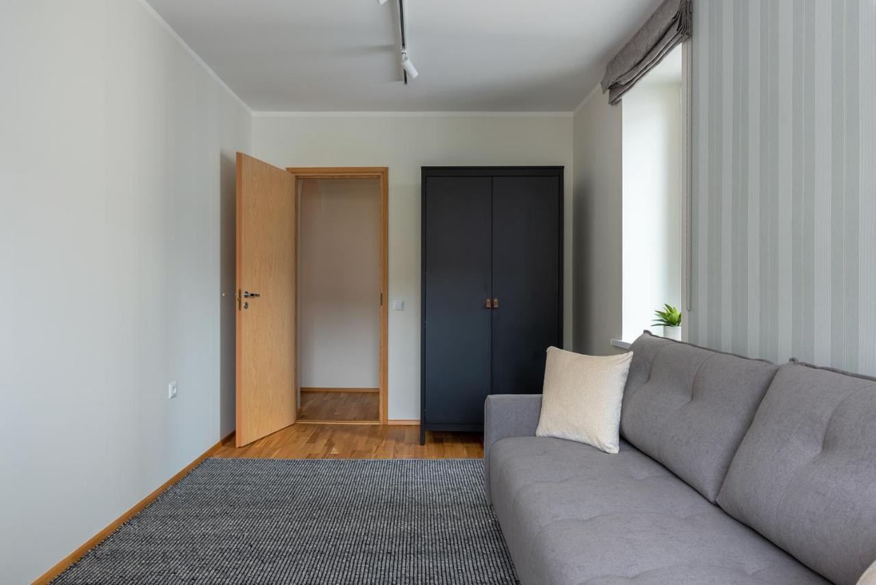 Old Town Luxury Penthouse Apartment With Emajogi View Tartu Exteriör bild